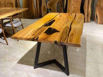 Chestnut Table Btc 1170