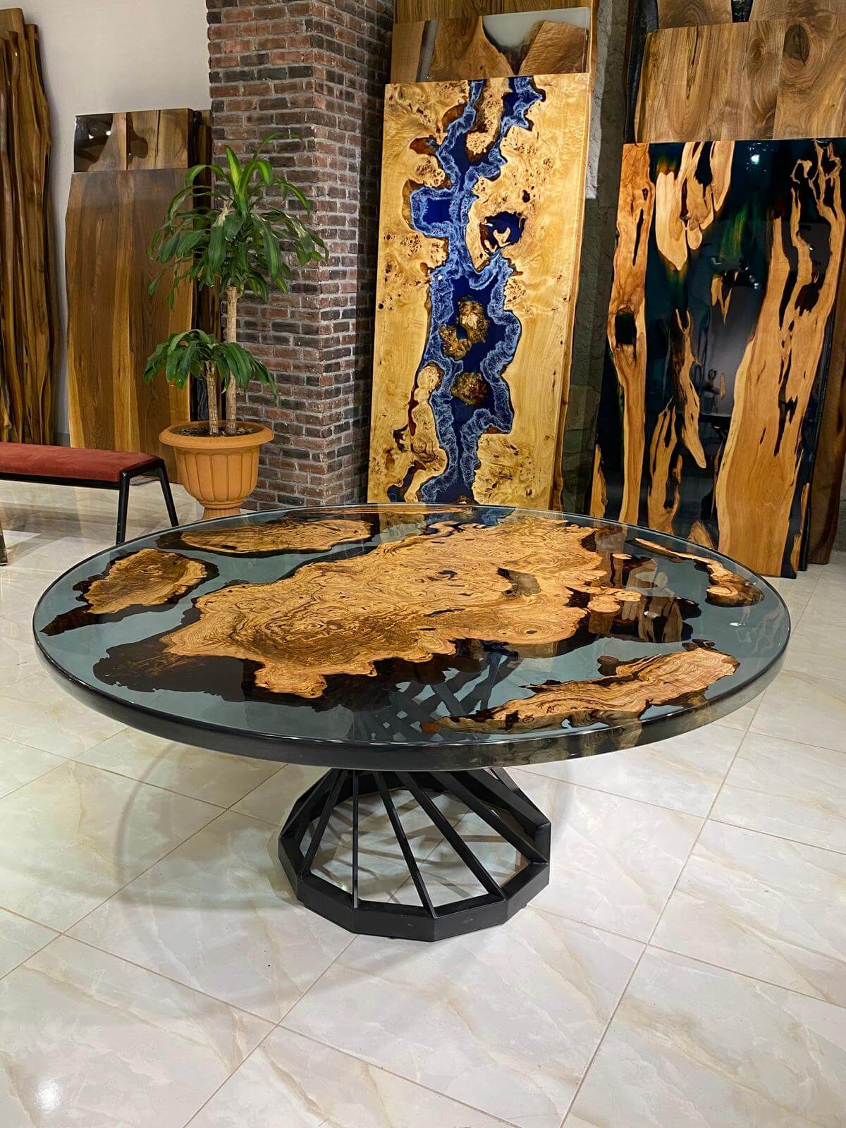 Custom Rounded Epoxy Resine Table Gul Natural