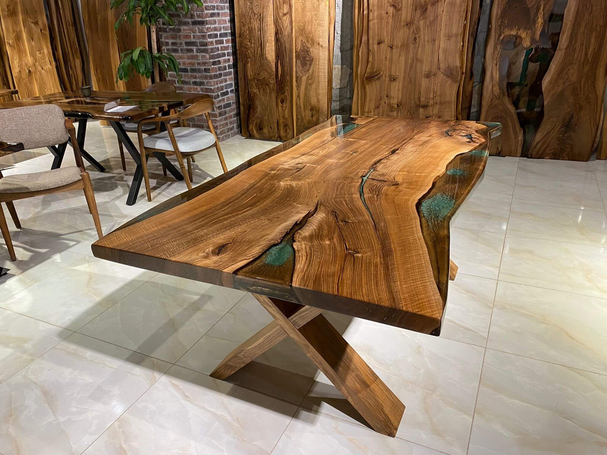 Custom Walnut Live Edge Dining Table – Gul Natural