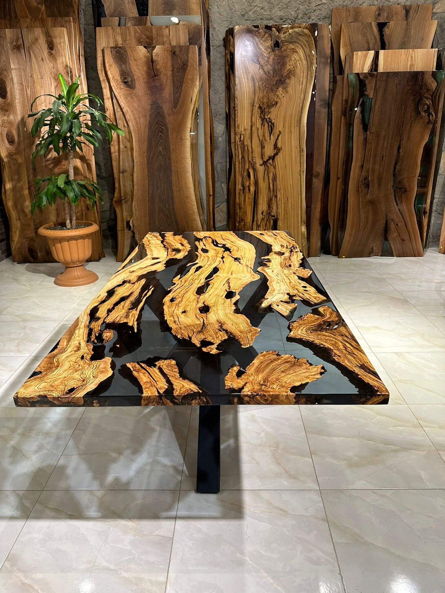 Customized Olive Wood Epoxy Resin Table Gul Natural