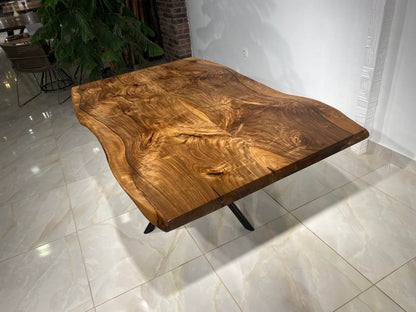 Walnut Table Btc 1006