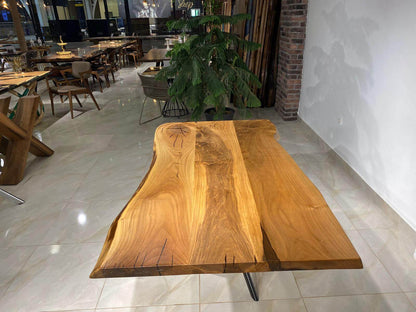 Walnut Table Btc 1013