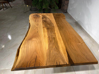 Walnut Table Btc 1013