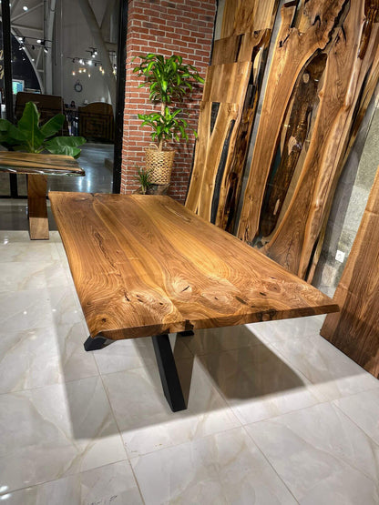 Walnut Table Btc 1015