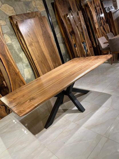 Walnut Table Btc 1015