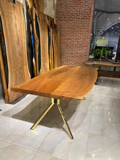 Walnut Table Btc 1023