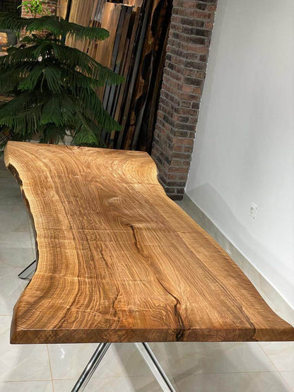 Walnut Table Btc 1030