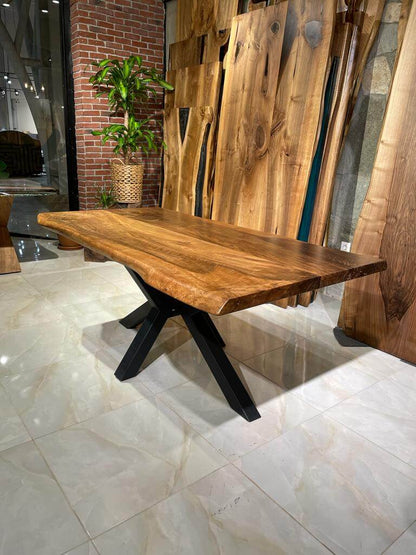 Walnut Table Btc 1035