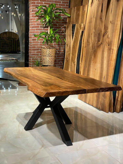 Walnut Table Btc 1035