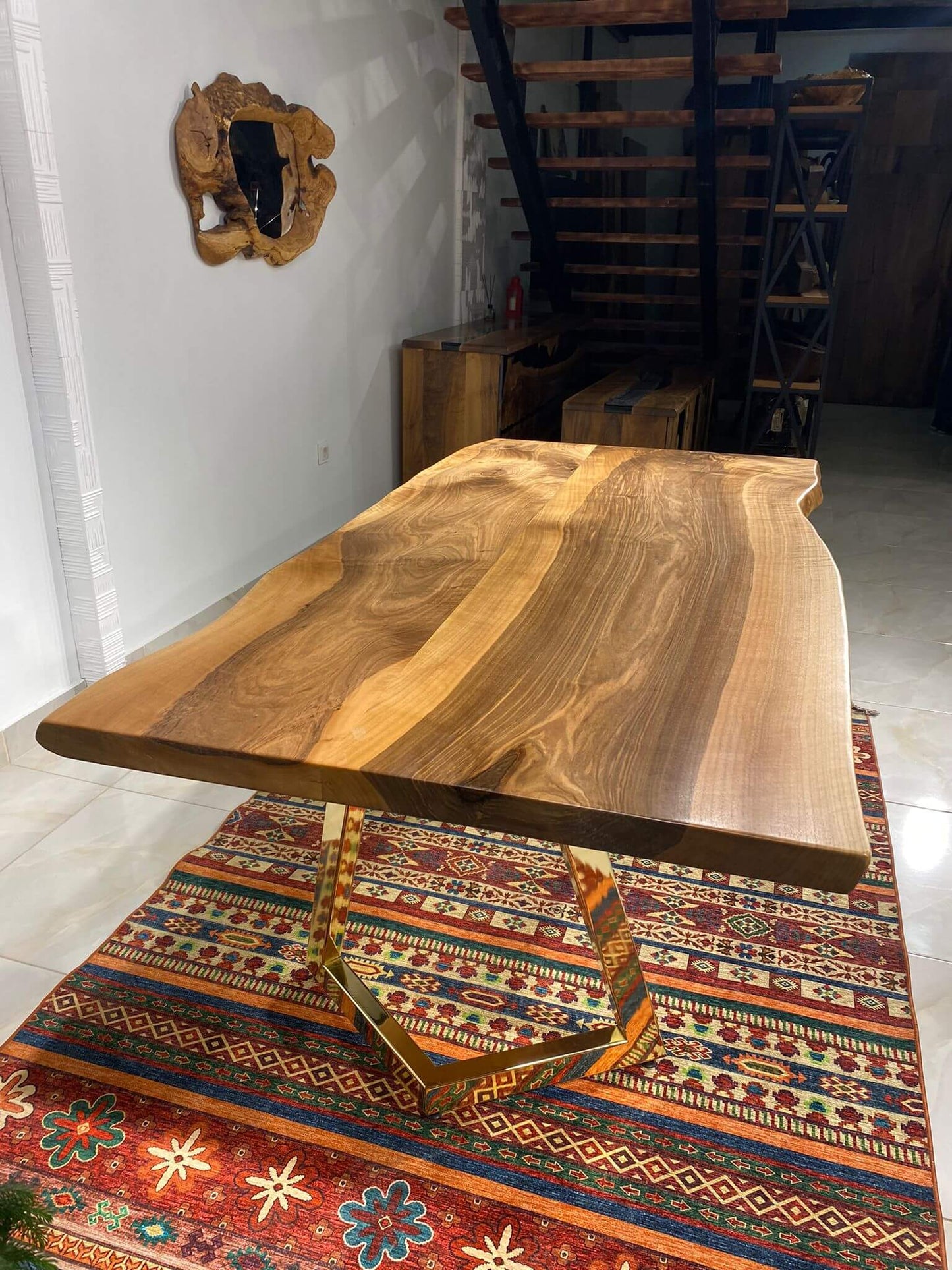 Walnut Table Btc 1044