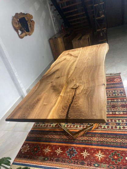 Walnut Table Btc 1051