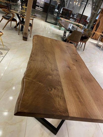 Walnut Table Btc 1092