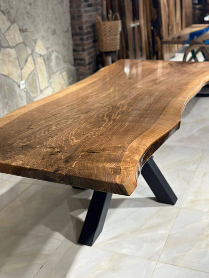 Walnut Table Btc 1096