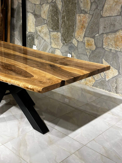 Walnut Table Btc 1097