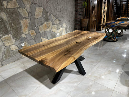 Walnut Table Btc 1097