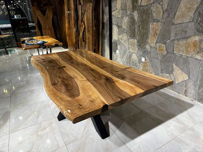 Walnut Table Btc 1097