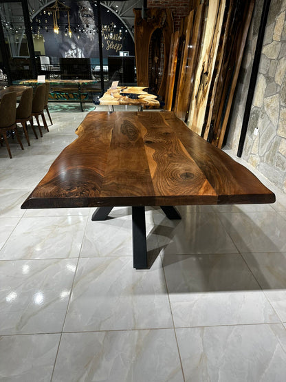 Walnut Table Btc 1098