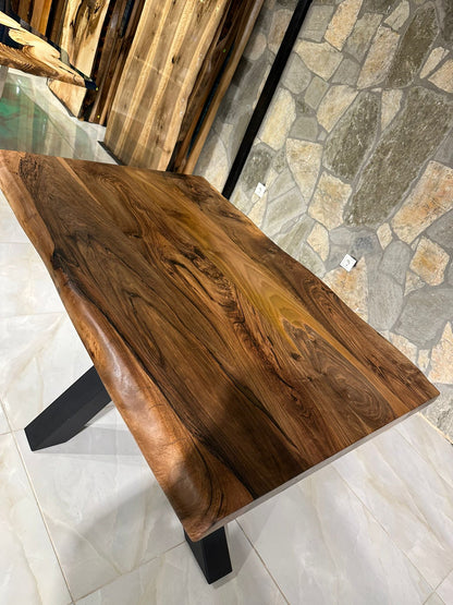 Walnut Table Btc 1101