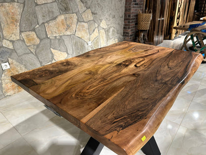 Walnut Table Btc 1101