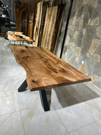 Walnut Table Btc 1102