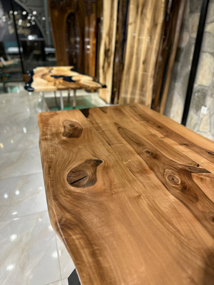 Walnut Table Btc 1102