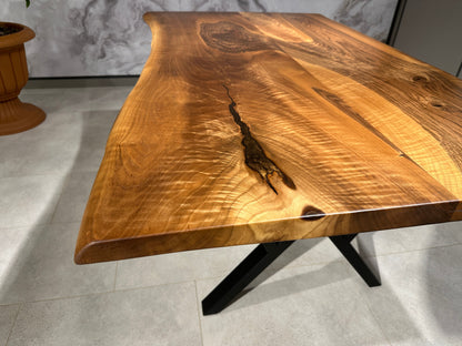 Walnut Table Btc 1114