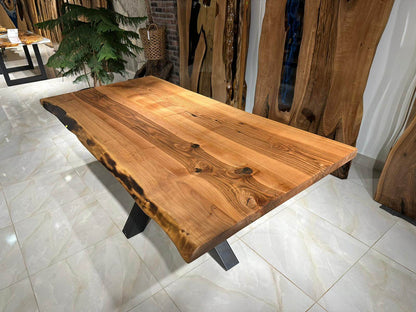 Walnut Table Btc 1121