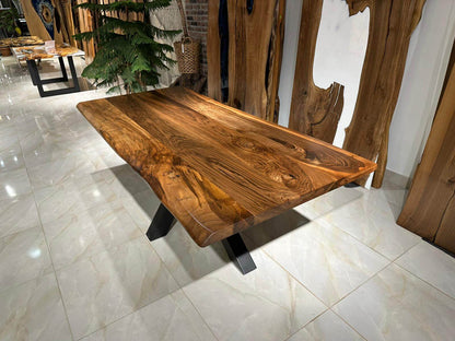 Walnut Table Btc 1123