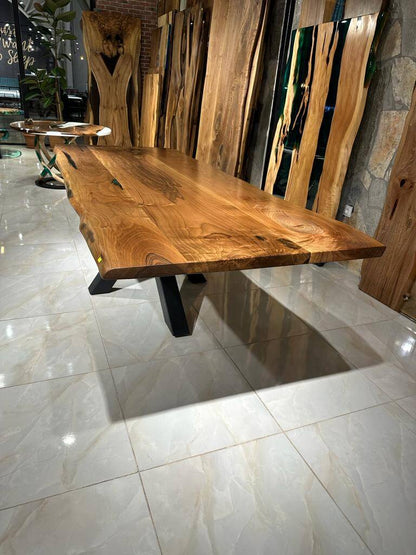 Walnut Table Btc 1125