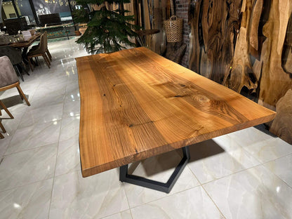 Walnut Table Btc 1127