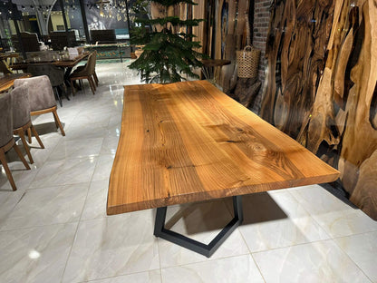 Walnut Table Btc 1127