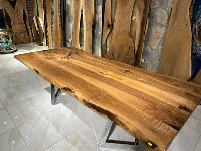 Walnut Table Btc 1131