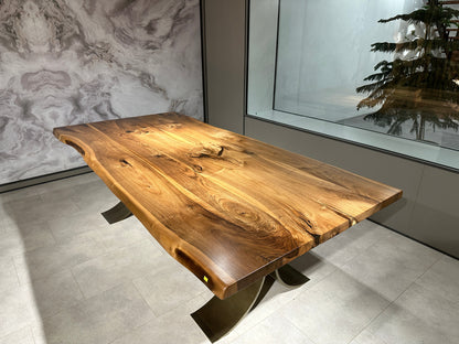 Walnut Table Btc 1144