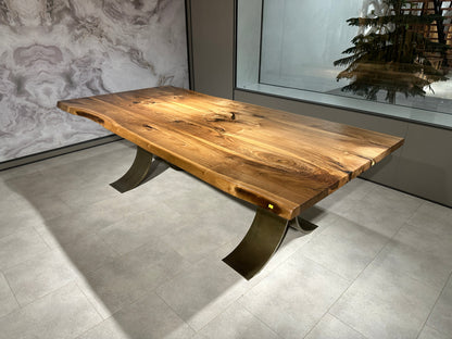 Walnut Table Btc 1144