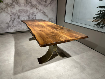 Walnut Table Btc 1151