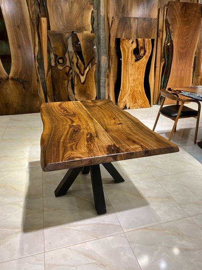 Walnut Table Btc 1155