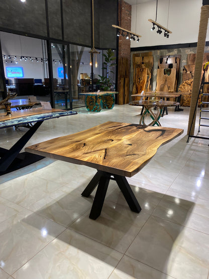 Walnut Table Btc 1157