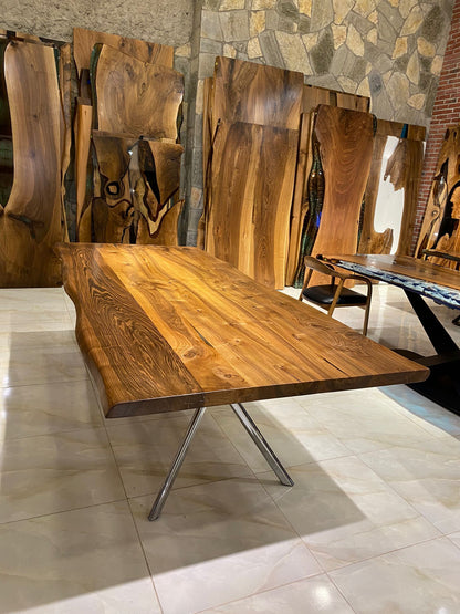 Walnut Table Btc 1160