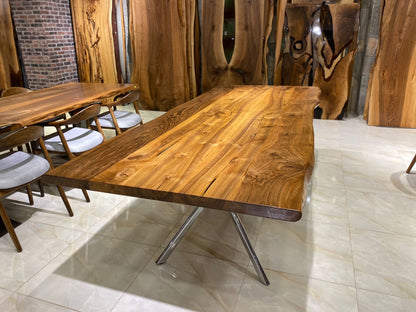 Walnut Table Btc 1160