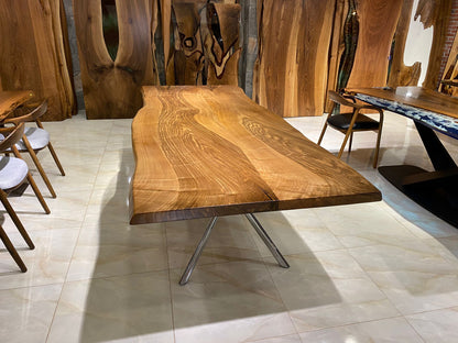 Walnut Table Btc 1162