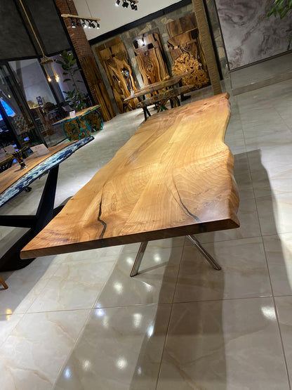 Walnut Table Btc 1164