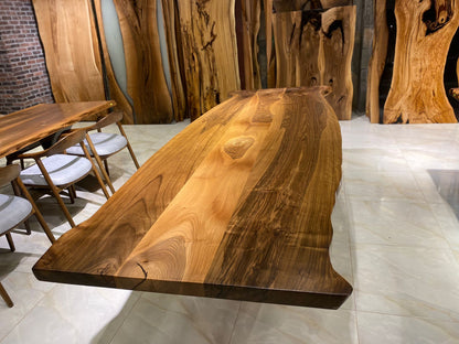 Walnut Table Btc 1165