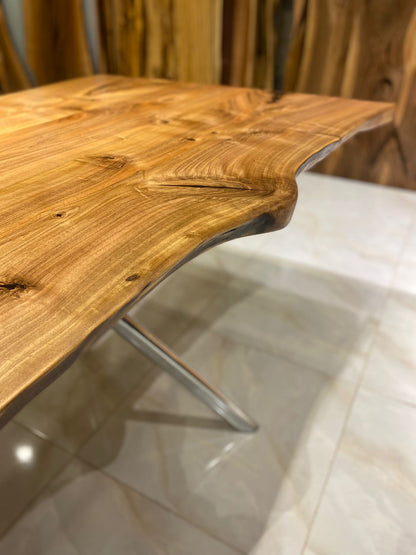 Walnut Table Btc 1166