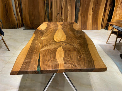 Walnut Table Btc 1168