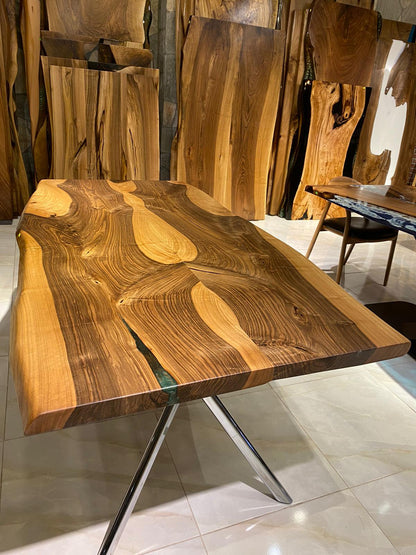 Walnut Table Btc 1168