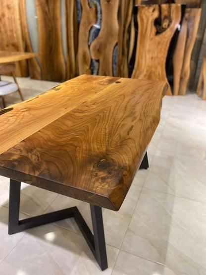 Walnut Table Btc 1169