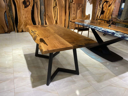 Walnut Table Btc 1169