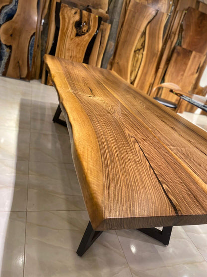 Walnut Table Btc 1171