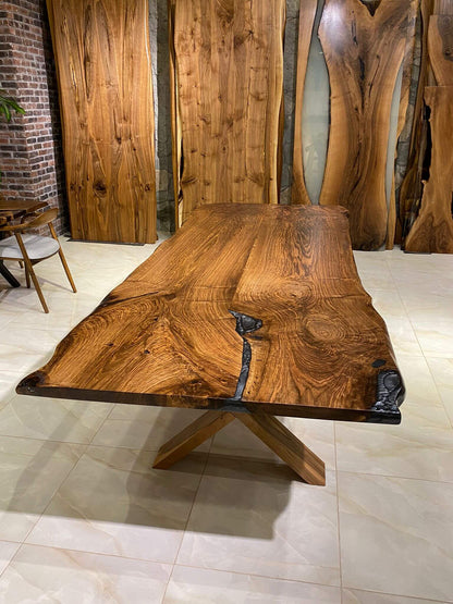 Walnut Table Btc 1173