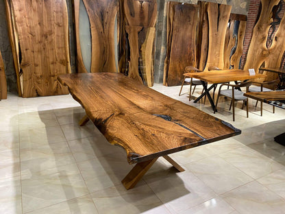 Walnut Table Btc 1173